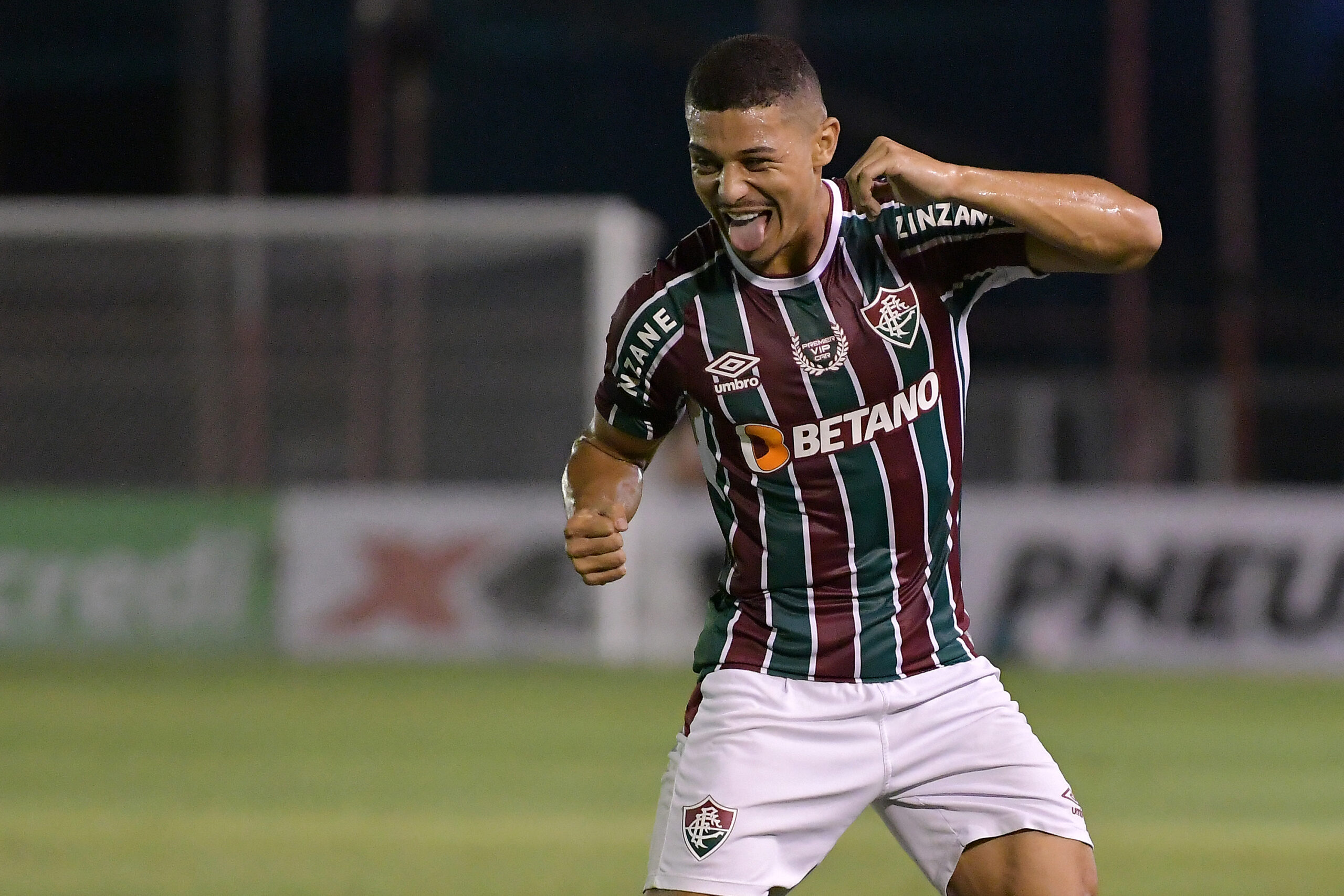 Fulham lidera corrida de ingleses para tirar André do Fluminense