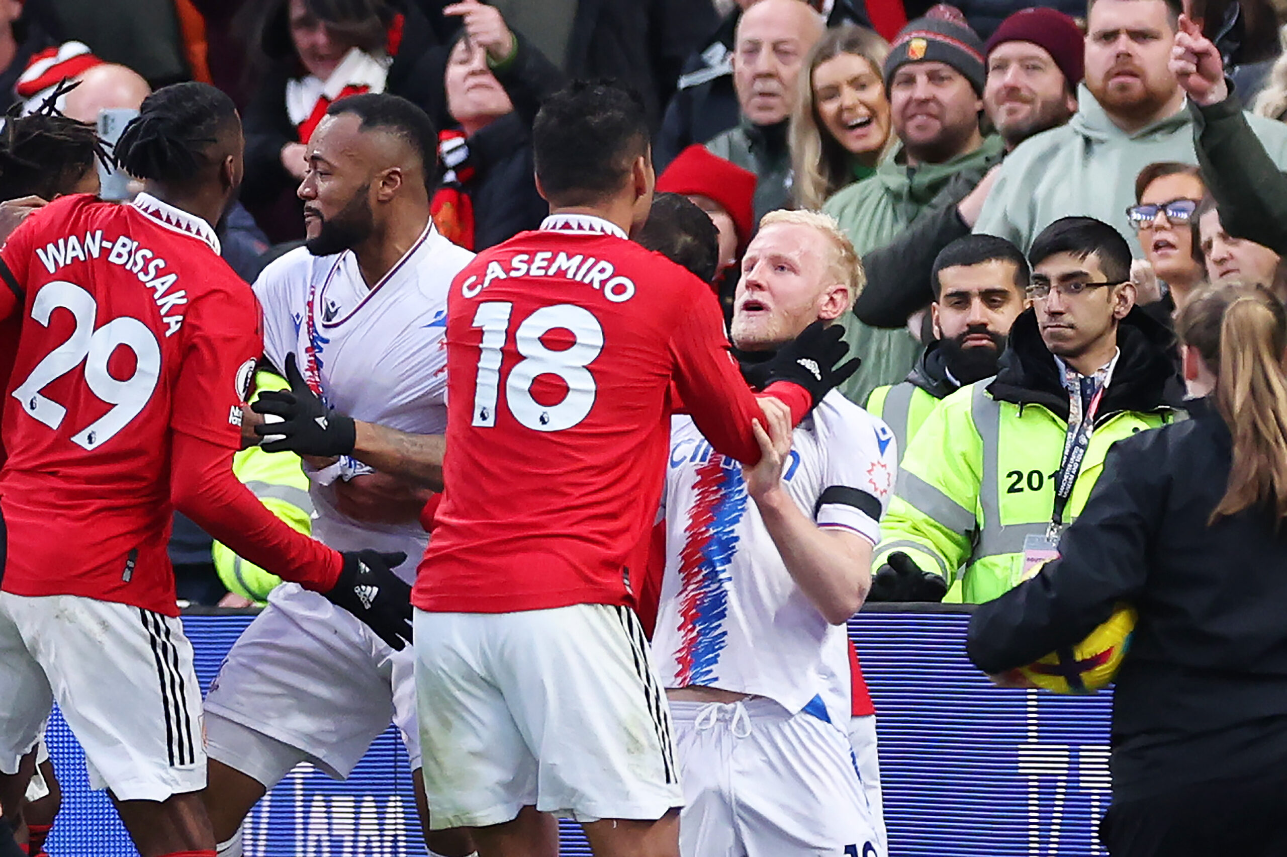 Casemiro marca no fim e garante empate do Manchester United no Campeonato  Inglês