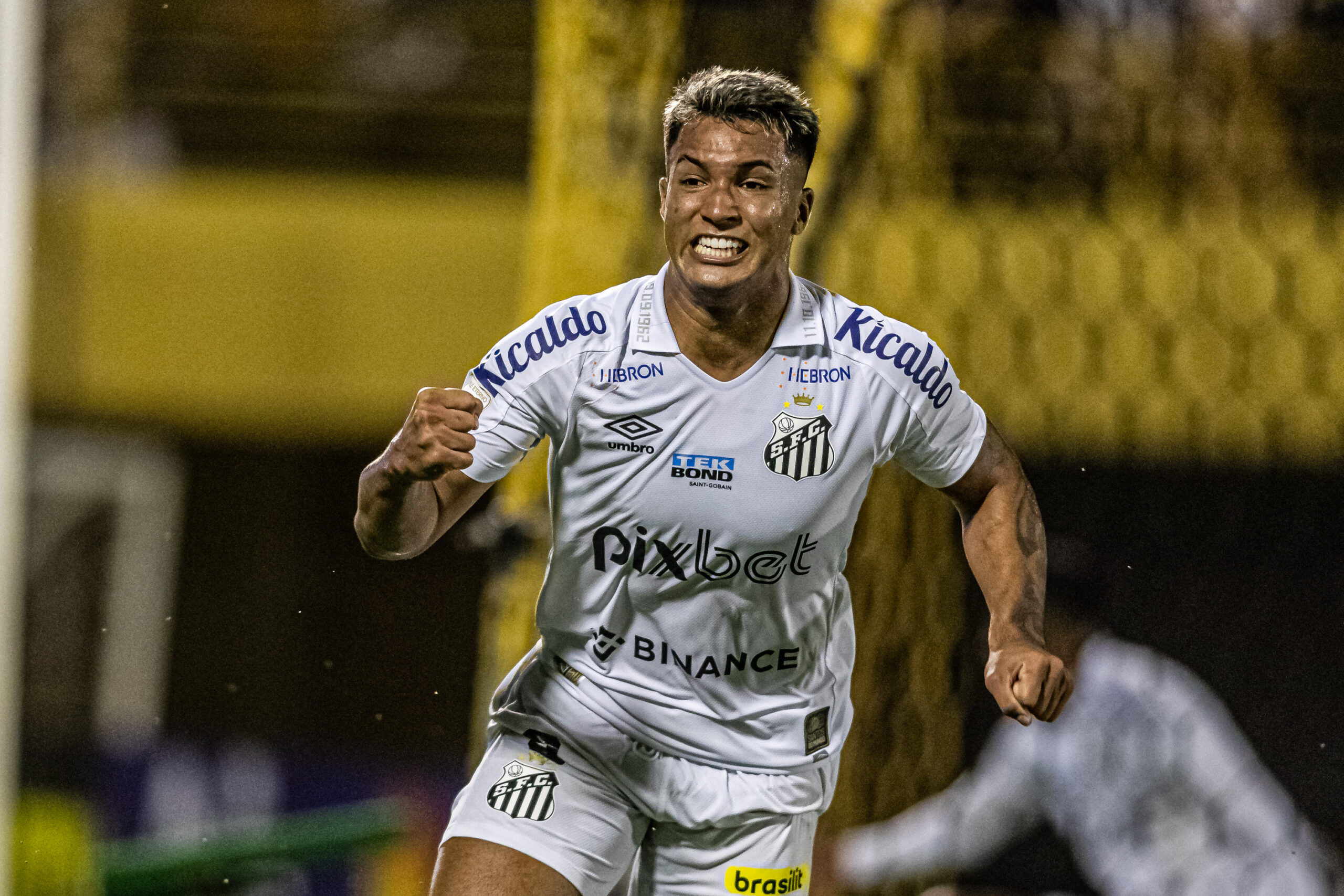 Diretor do PSG vem ao Brasil assistir jogo do Corinthians de olho em  Moscardo; saiba detalhes