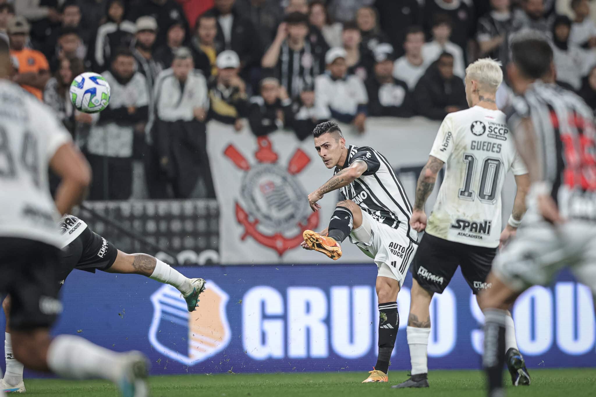 Galo x Santos e Flamengo x Corinthians agitam oitavas da Copa do Brasil;  confira, Futebol