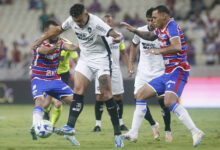 Ayrton Lucas sofre entorse no joelho e desfalca Flamengo contra o