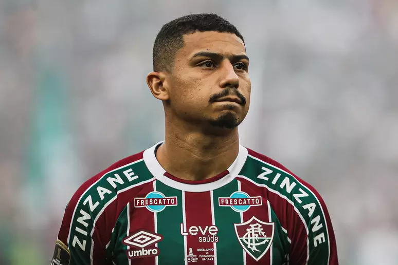 Mano Menezes confirma volta de André