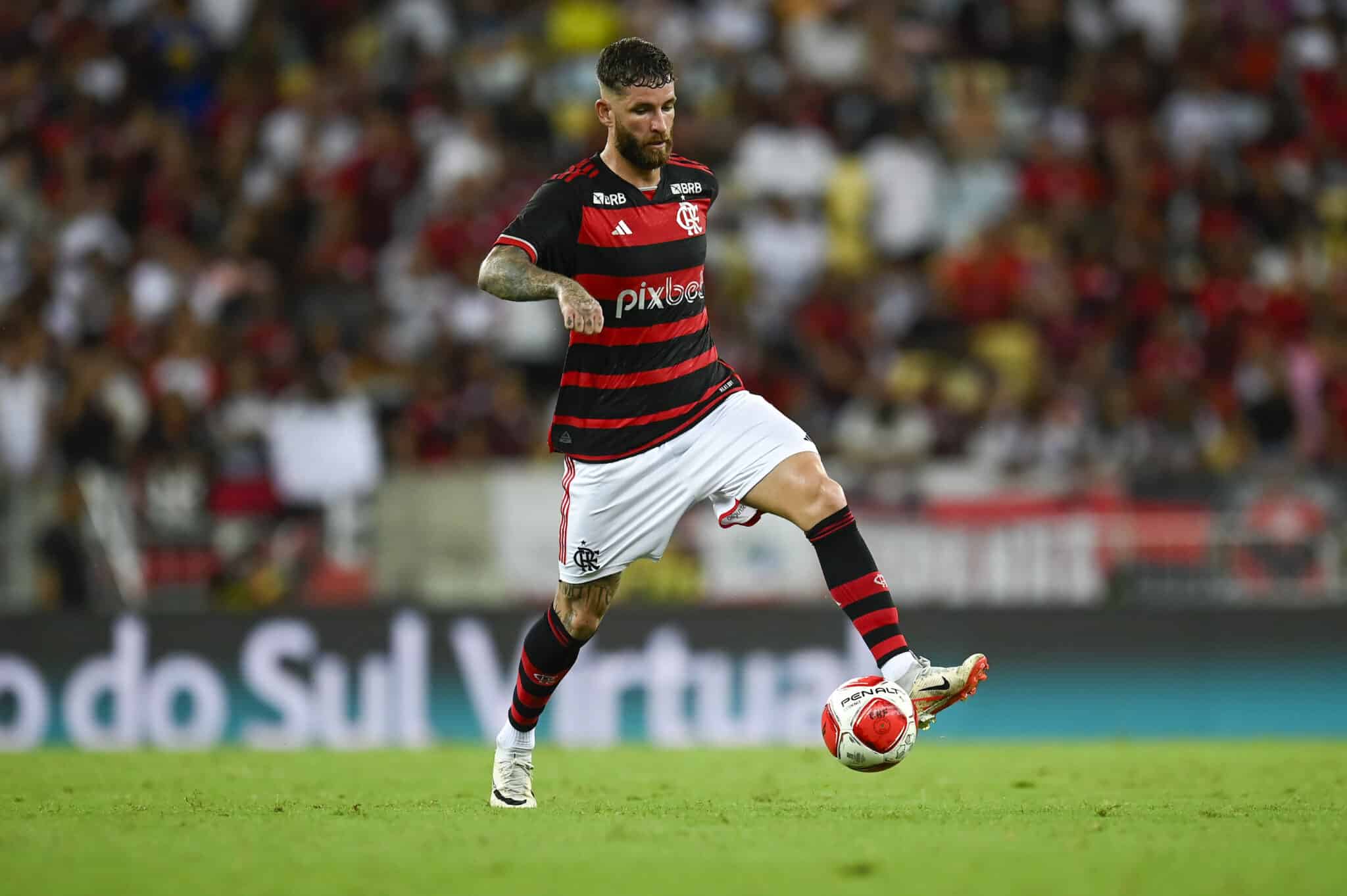 Léo Pereira