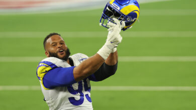 Aaron Donald jogando pelo Los Angeles Rams