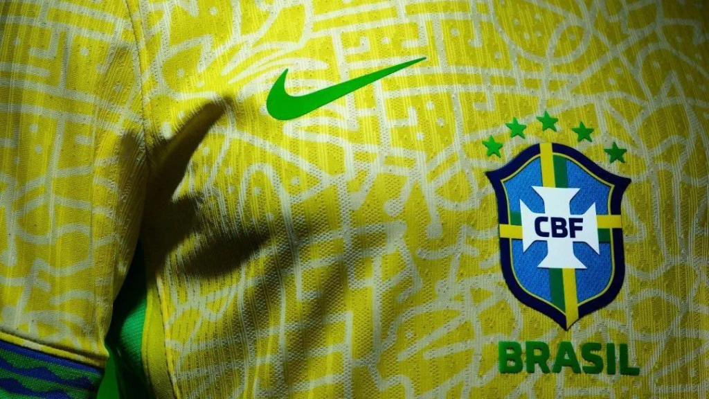 FOTOS: Patrocinadora lança novos uniformes da Seleção Brasileira e