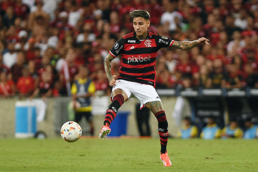 Erick Pulgar, do Flamengo, é substituído