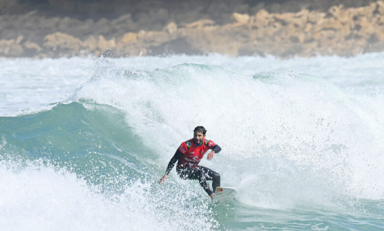 Italo Ferreira compete antes do corte