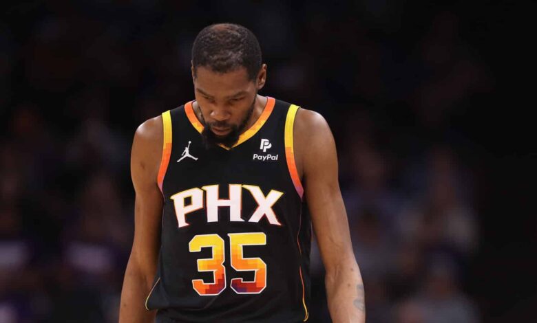 Kevin Durant frustrado no Phoenix Suns