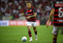 Everton Cebolinha em jogo pelo Flamengo