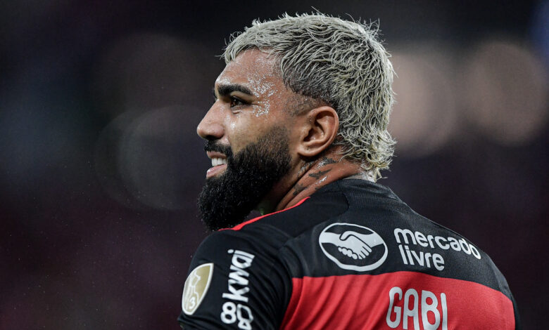 RJ - RIO DE JANEIRO - 15/05/2024 - COPA LIBERTADORES 2024, FLAMENGO X BOLIVAR - Gabigol jogador do Flamengo durante partida contra o Bolivar no estadio Maracana pelo campeonato Copa Libertadores 2024. Foto: Thiago Ribeiro/AGIF