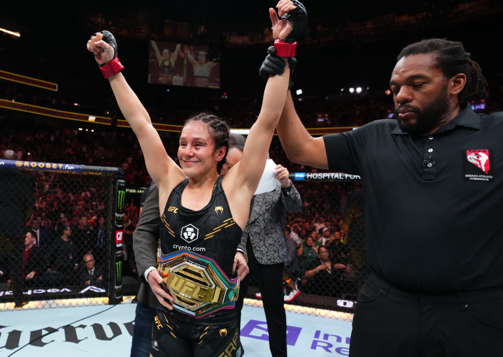 Alexa Grasso é a atual campeã peso-mosca do UFC