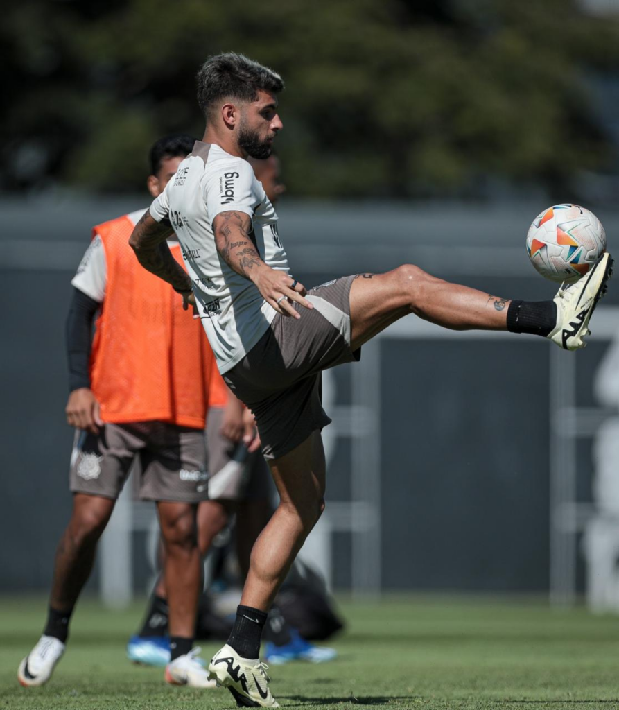 Atacante do Corinthians, Yuri Alberto poderá jogar contra o Nacional