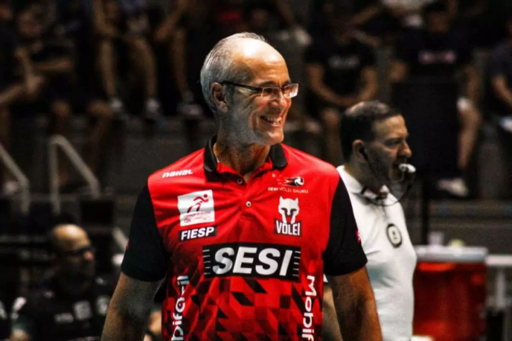 Marcos Miranda na época como treinador do Sesi/Bauru