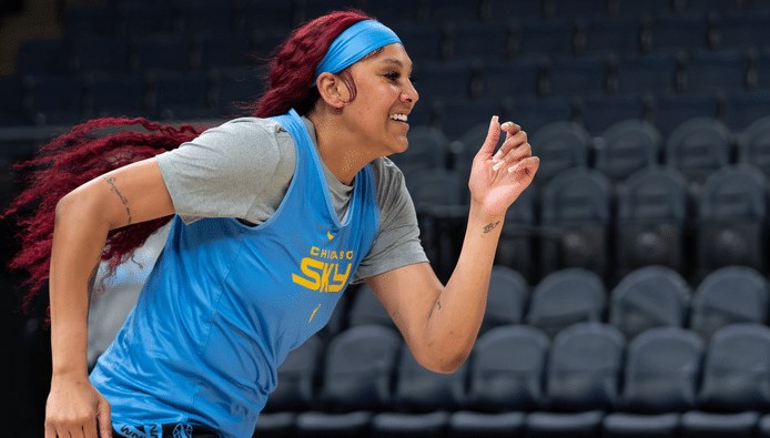 Kamilla Cardoso em treino do Chicago Sky