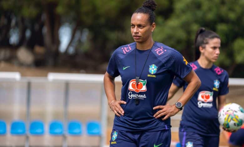 Rosana Augusto, treinadora da seleção feminina sub-20