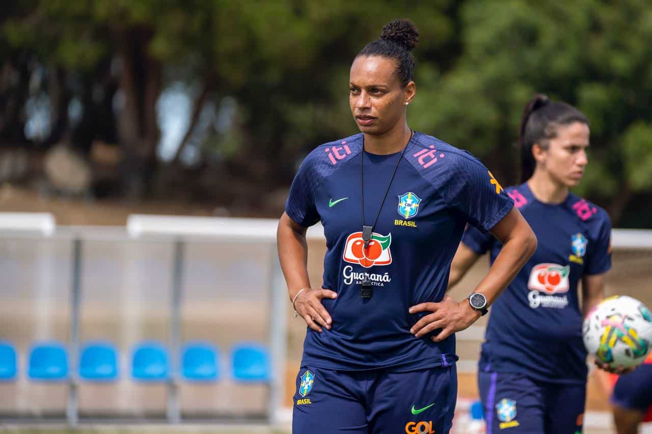 Rosana Augusto, treinadora da seleção feminina sub-20