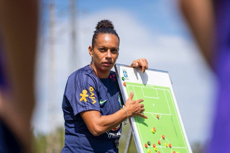 Rosana Augusto, treinadora da seleção feminina sub-20