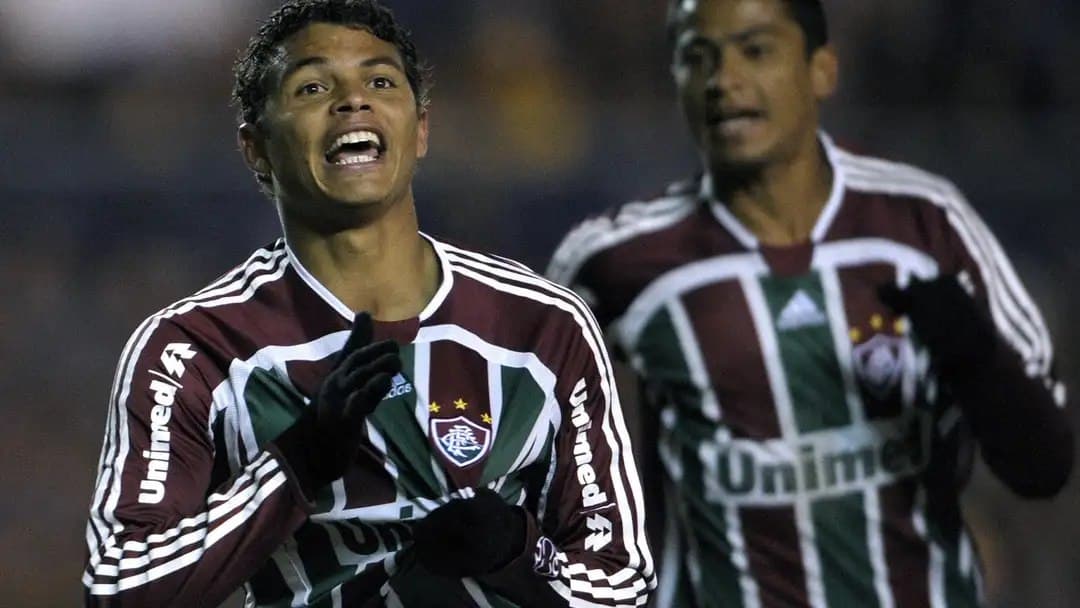 Thiago Silva comemora gol pelo Fluminense