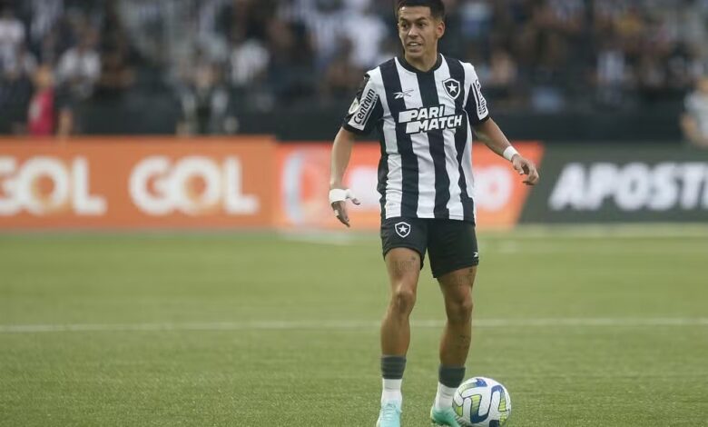 Segovinha em jogo pelo Botafogo