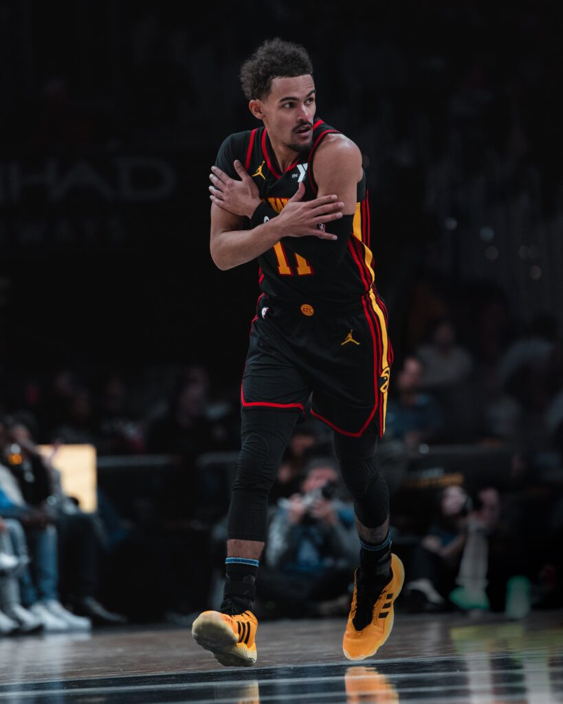 Trae Young em ação pelos Hawks