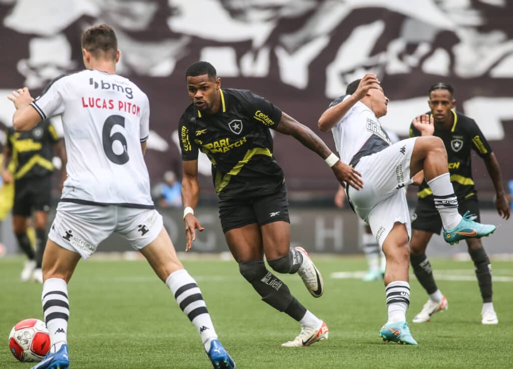 Vasco venceu o último clássico contra o Botafogo por 4 a 2