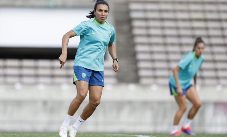 Marta em treino do Brasil