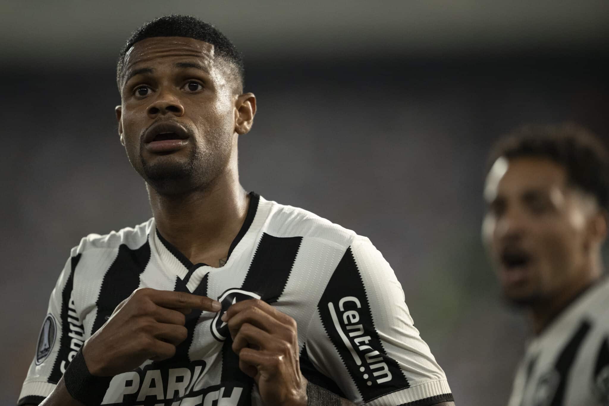 Júnior Santos pelo Botafogo