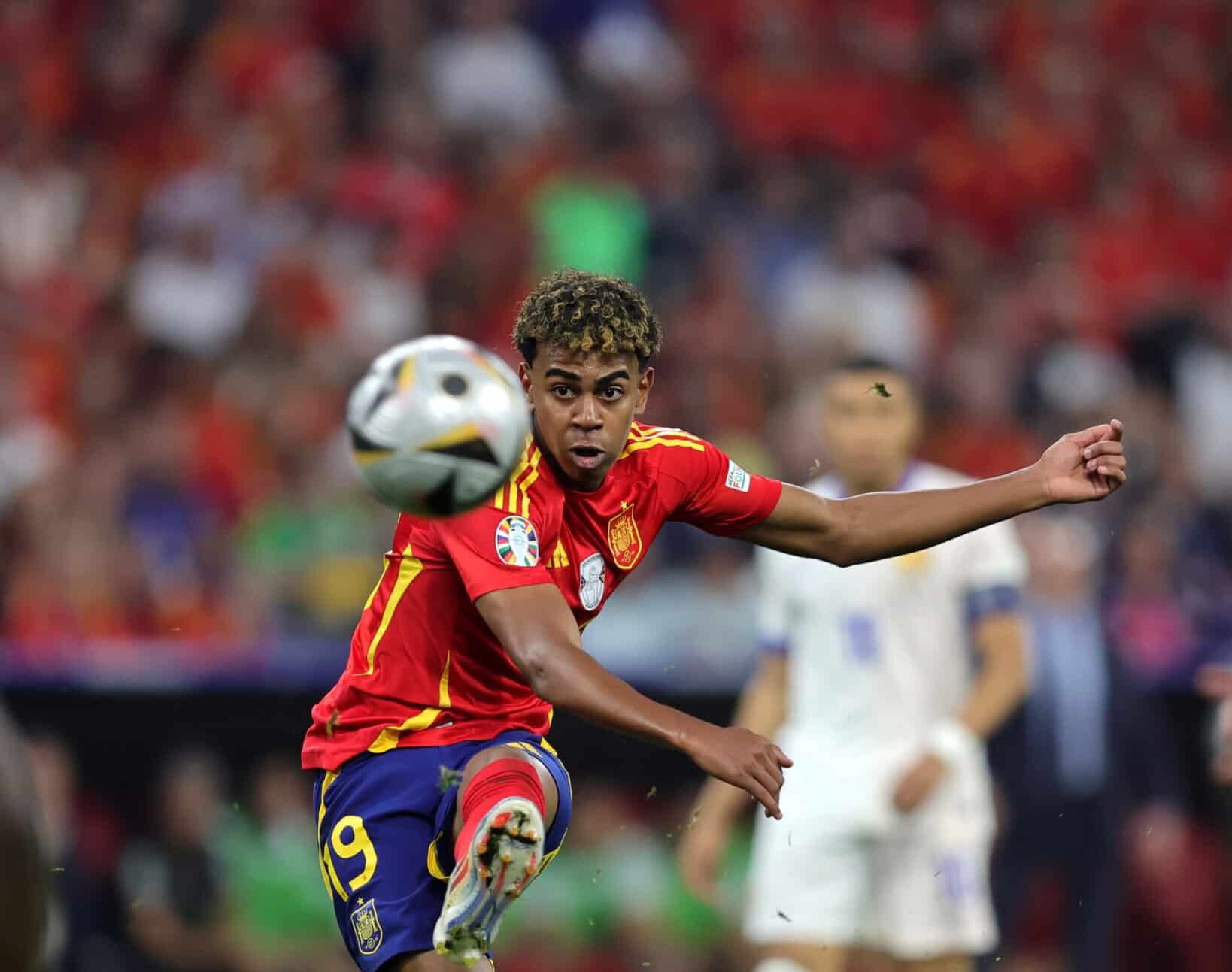 Lamine Yamal marcou gol na semifinal da Eurocopa