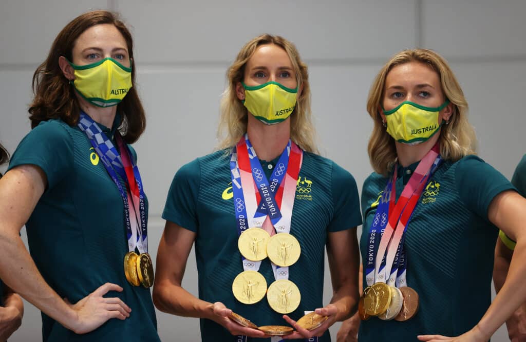 Cate Campbell, Emma McKeon e Ariarne Titmus na natação olímpica