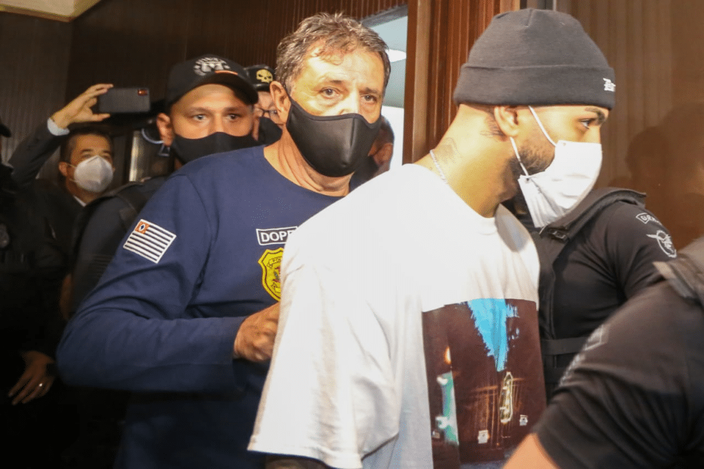 Gabigol é detido em cassino ilegal em São Paulo