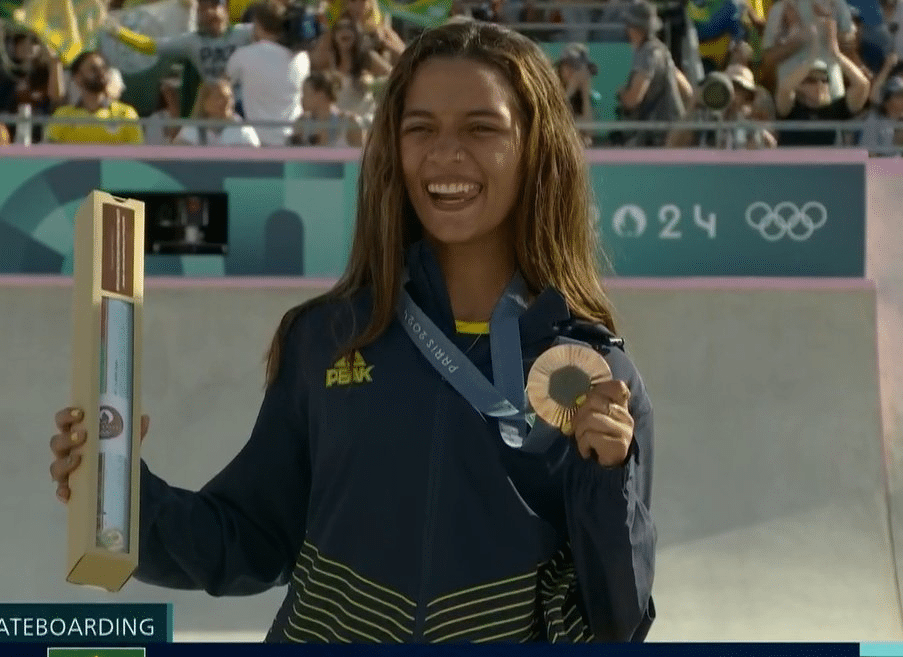 Rayssa Leal conquista o bronze em Paris