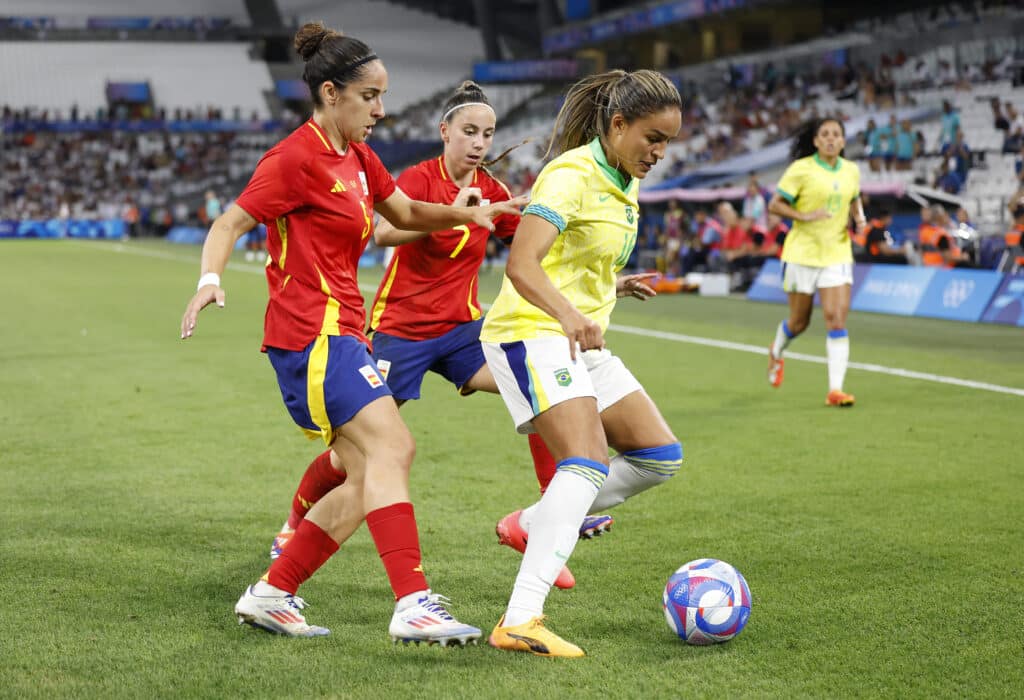 Brasil x Estados Unidos: onde assistir, palpites, escalações do jogo final das Olimpíadas