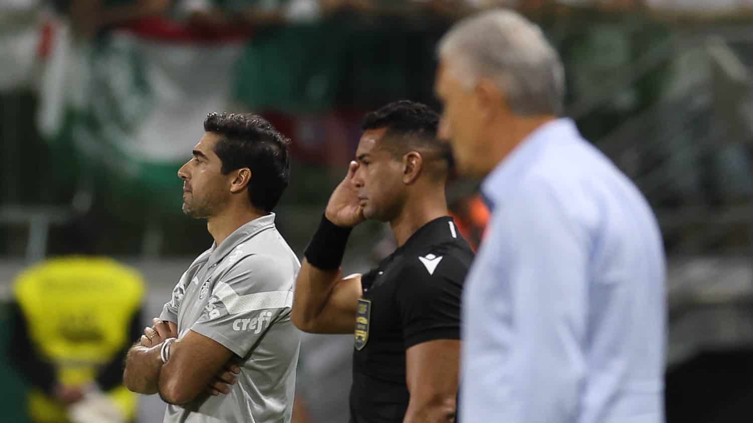 Abel Ferreira durante Palmeiras e Flamengo