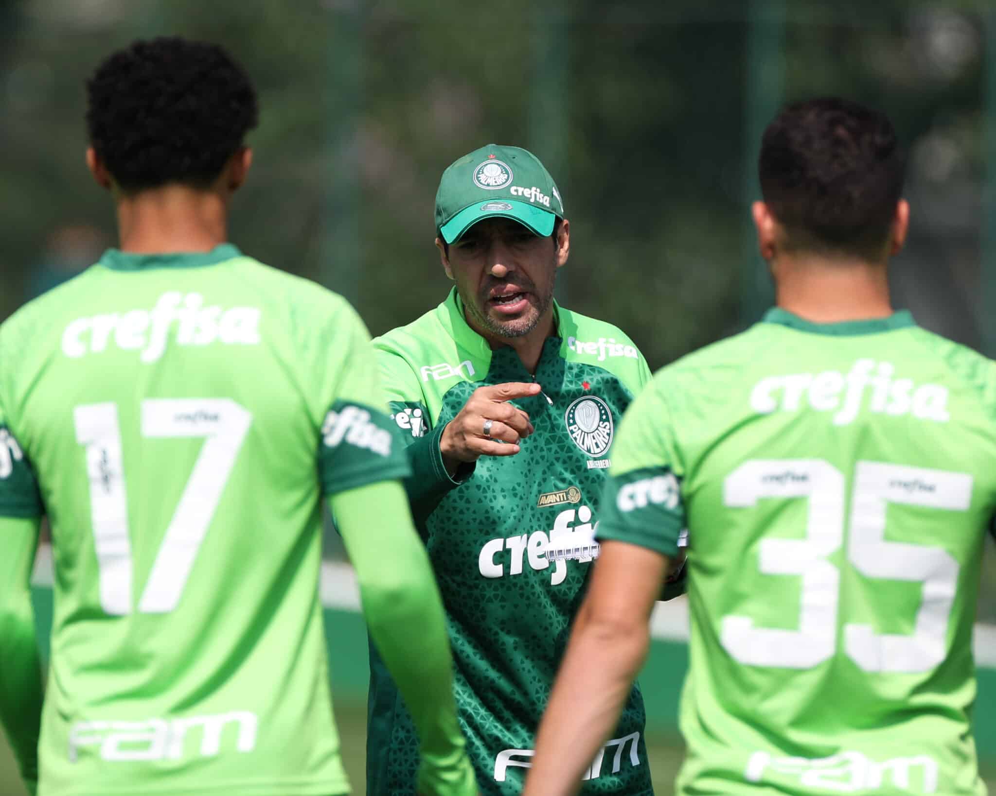 Abel Ferreira em treino do Palmeiras