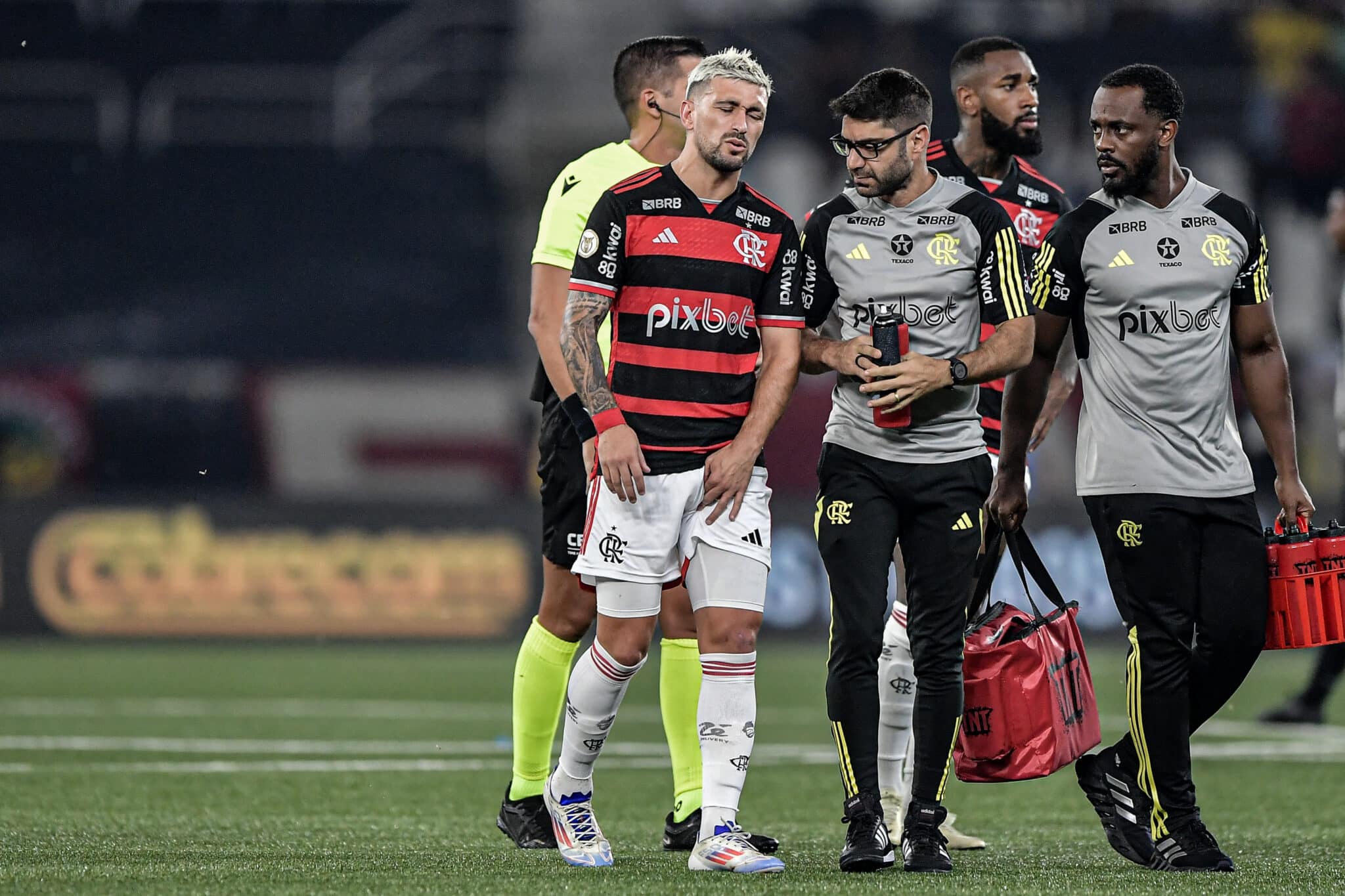 Arrascaeta lesionado no Flamengo