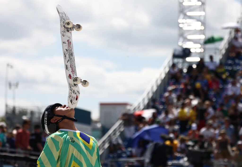 Augusto Akio, finalista olímpico no skate park masculino