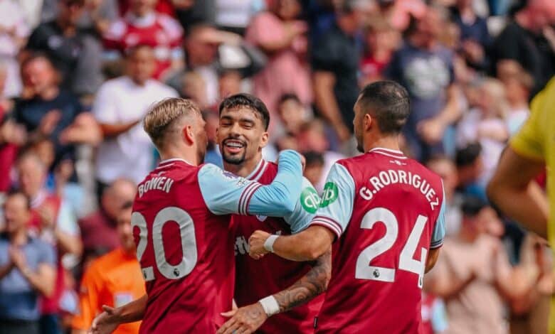 Lucas Paquetá comemorando gol pelo West Ham