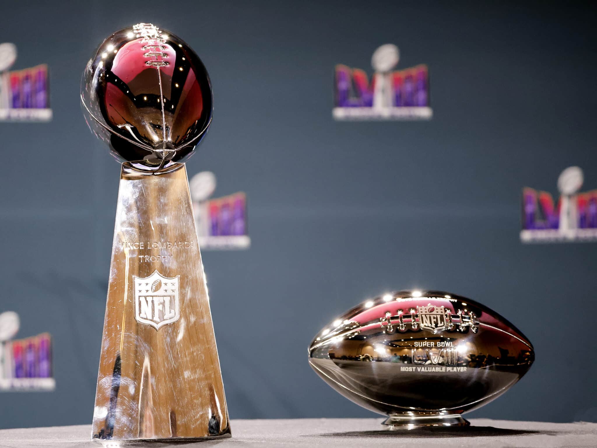 Troféu do Super Bowl, dado ao campeão da NFL