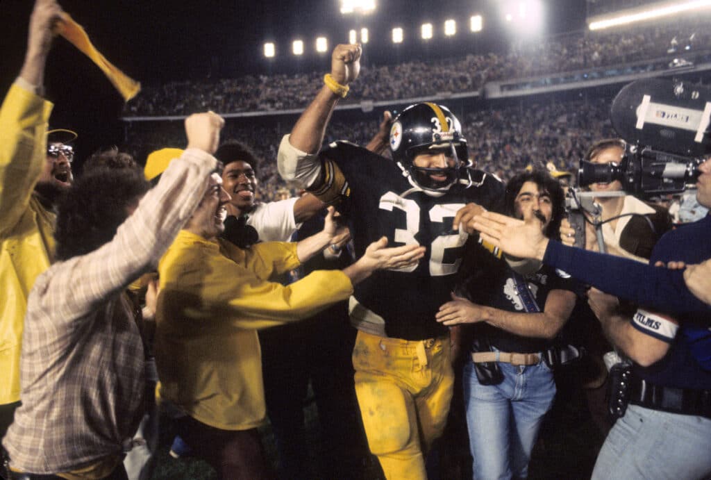 Franco Harris celebrando título do Super Bowl com os Steelers