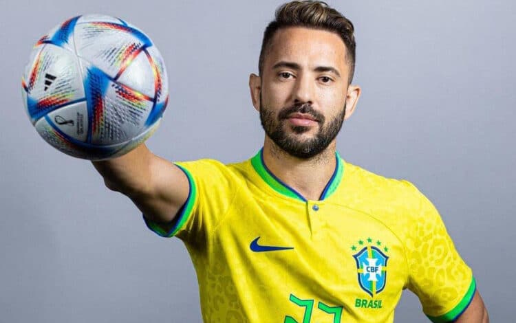 Everton Ribeiro pela seleção brasileira