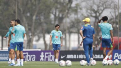 Lucas Paquetá em treino da seleção brasileira