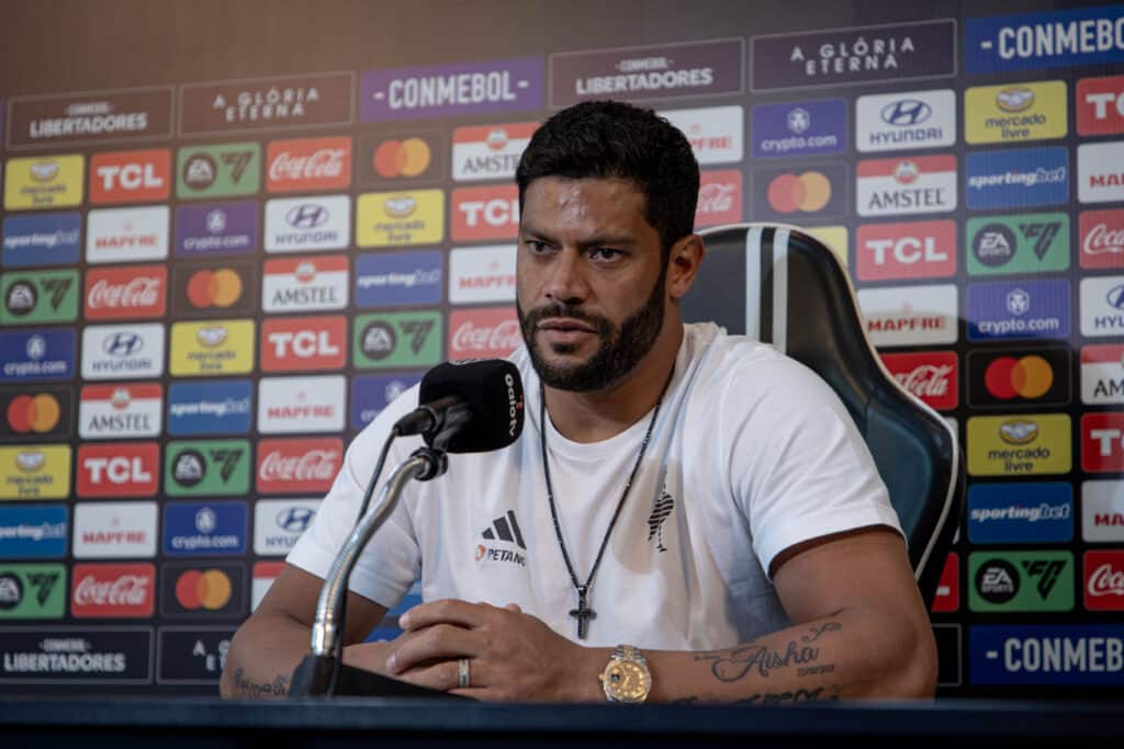 Hulk coloca Fluminense como favorito em decisão na Libertadores: "Vamos enfrentar o atual campeão"