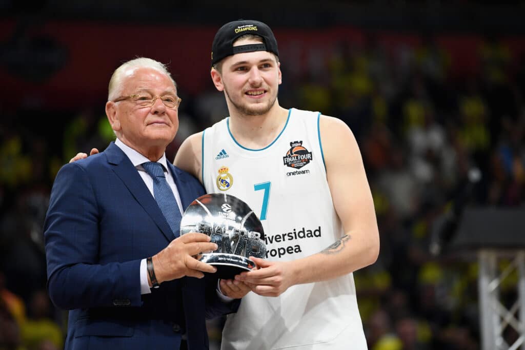 Luka Doncic pelo Real Madrid e campeão da Euroliga de Basquete