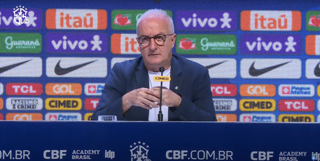 Dorival usa Neymar de exemplo ao falar sobre pressão sobre Vini Jr: "Temos que dar tranquilidade"