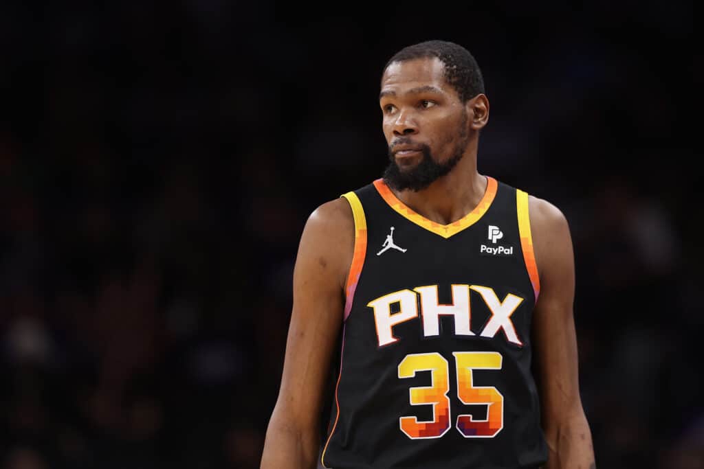 Kevin Durant pelo Phoenix Suns da NBA