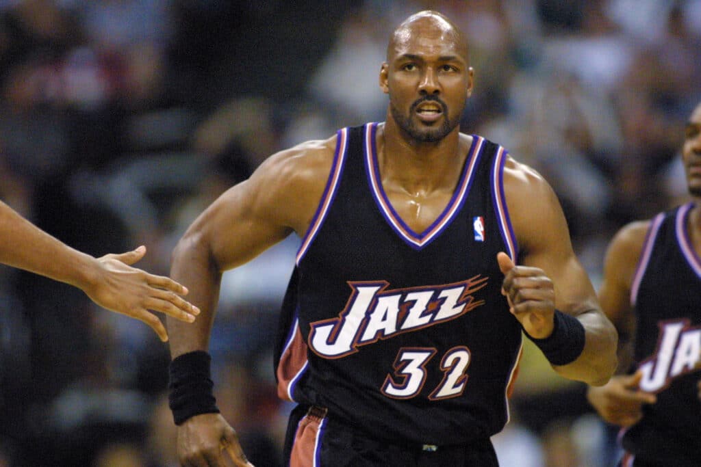 Karl Malone pelo Utah Jazz