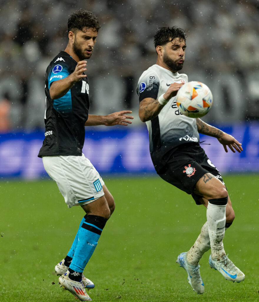 Corinthians: Yuri Alberto iguala marcas de Liedson e Jadson