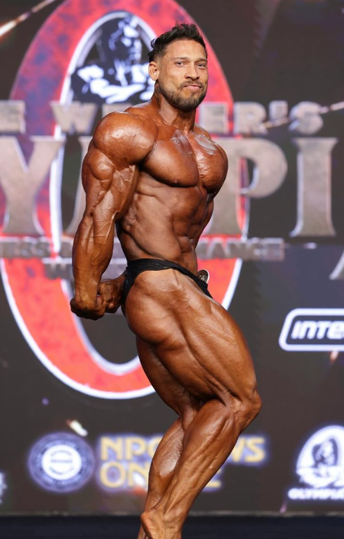 Ramon Dino fica fora do Top-3 nas prévias do Mr. Olympia