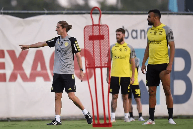 Torcedores do Flamengo se empolgam com Filipe Luís como técnico: "Expectativa é grande"