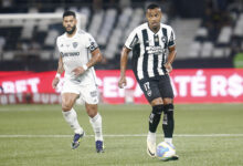 Marlon Freitas e Hulk em ação por Atlético-MG x Botafogo